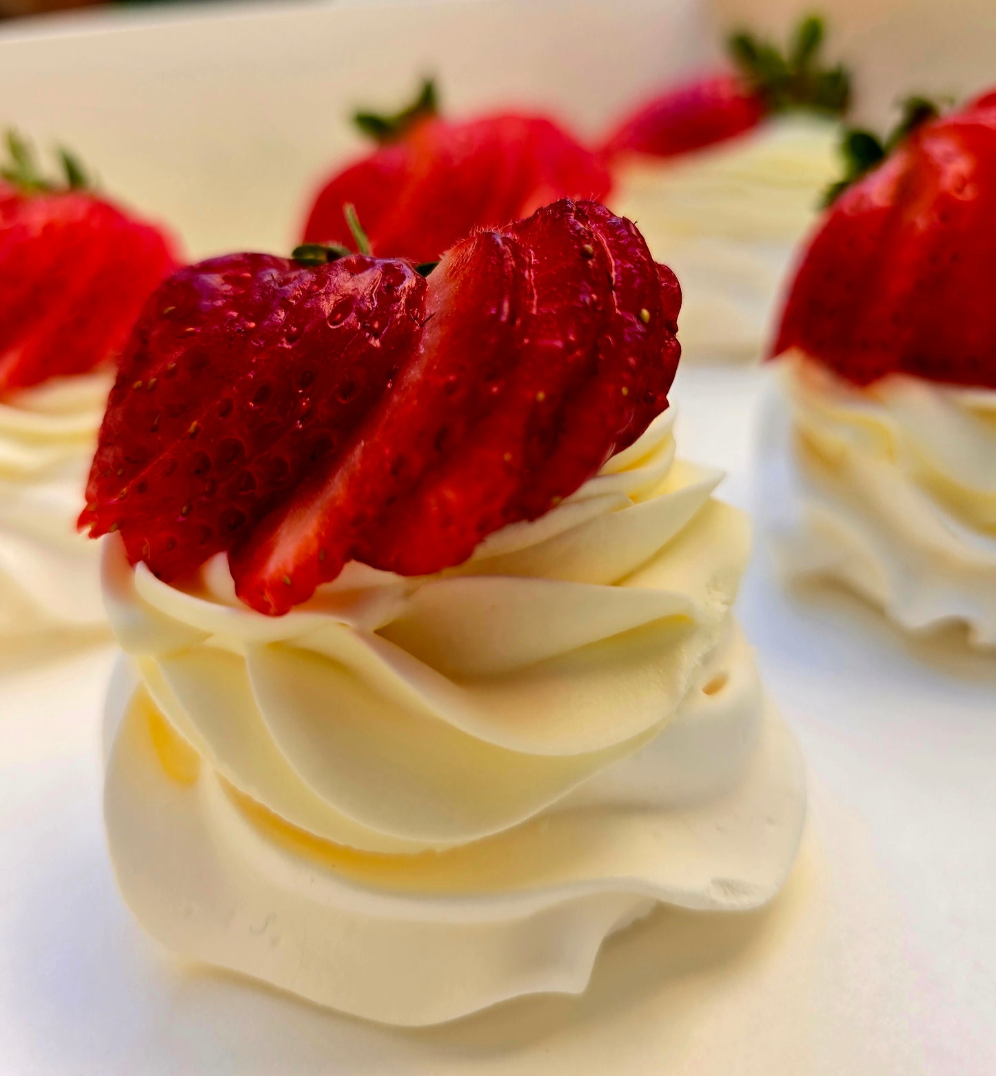 Mini Pavlovas (Best Seller)